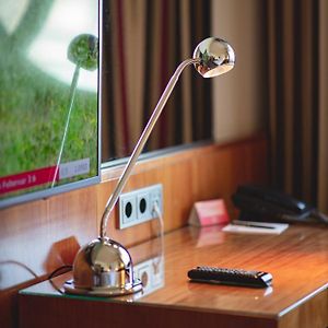 Chambre Confortable Urbaine Lit King-Size
